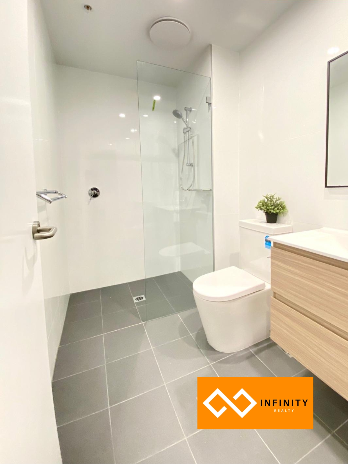 Spacious Luxury Apartment in the Heart of Bankstown